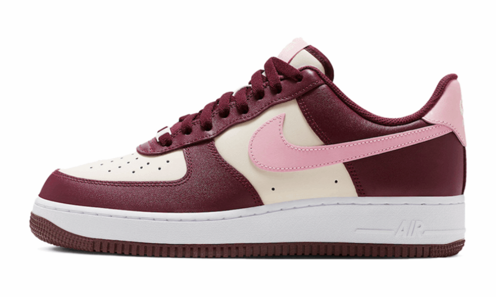 Air Force 1 '07 "Valentine’s Day" - ClaoukyShoes