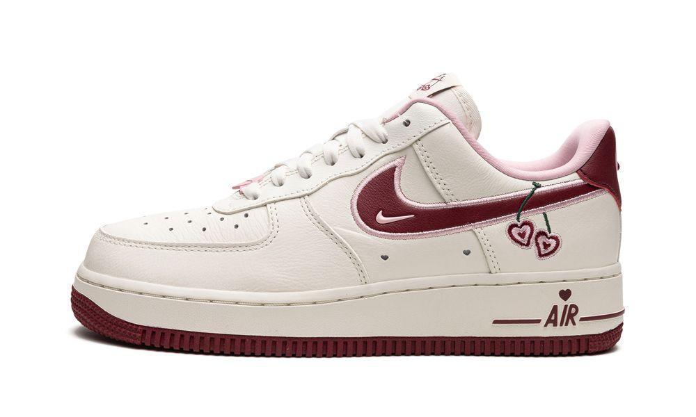 Nike
AIR FORCE 1 WMNS "Valentine's Day" - ClaoukyShoes