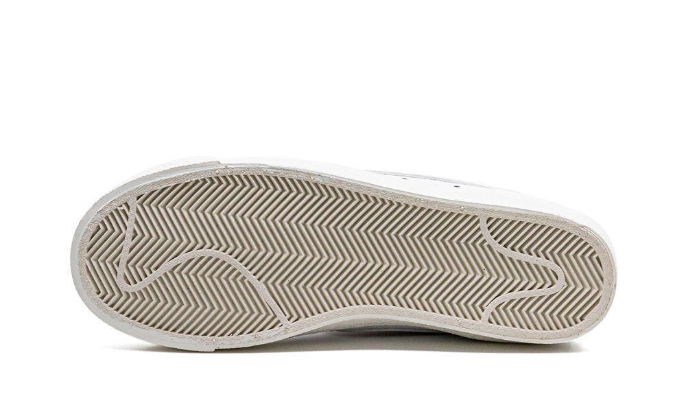 Blazer Mid '77 "Vintage Brick Red" - ClaoukyShoes