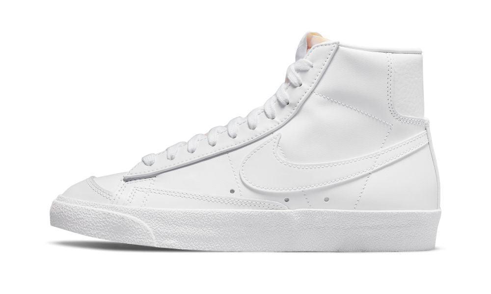 Blazer Mid '77 VNTG"Triple White" - ClaoukyShoes