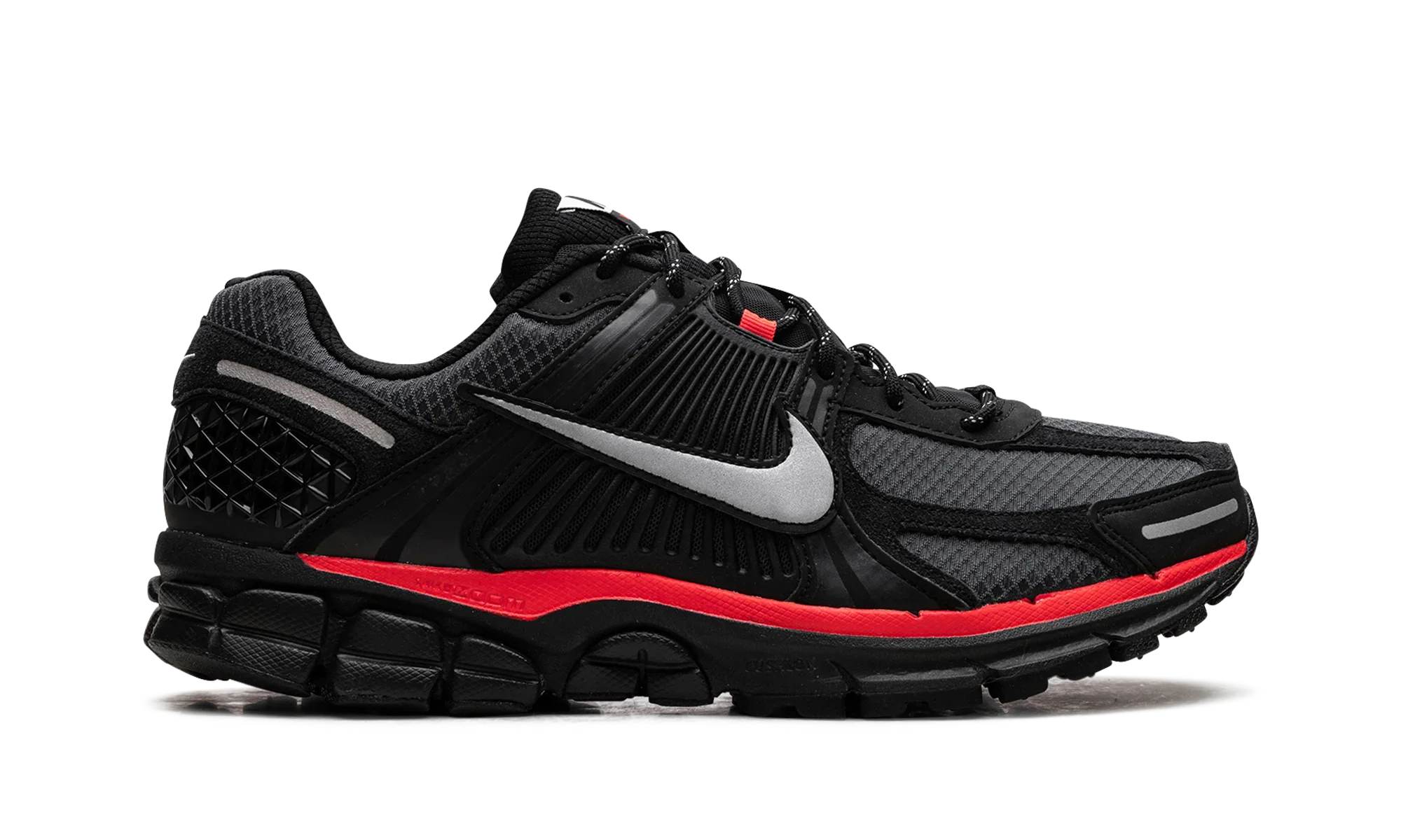 Zoom Vomero 5 "Black Metallic University Red"