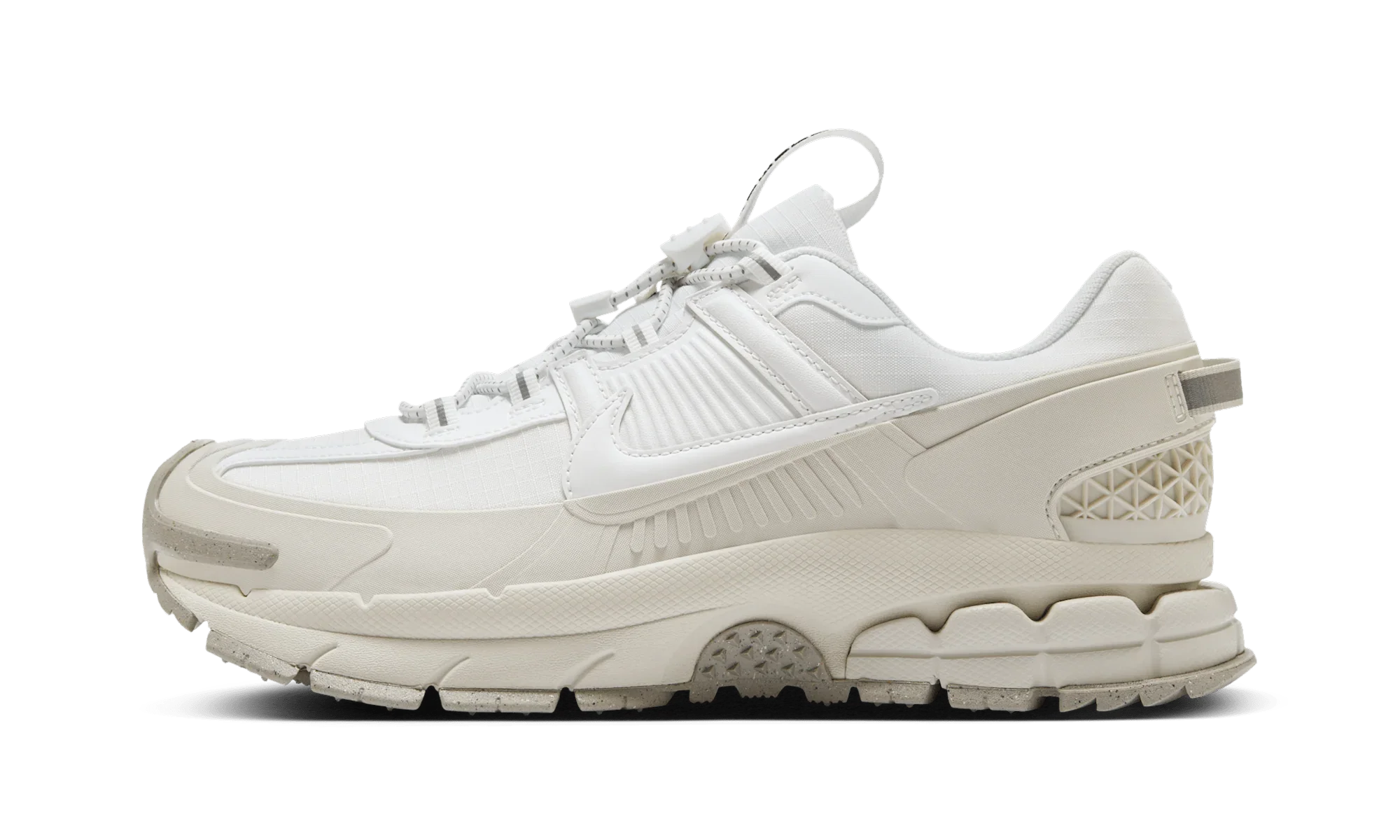 Zoom Vomero Roam "Summit White Light Bone Light Iron Ore"