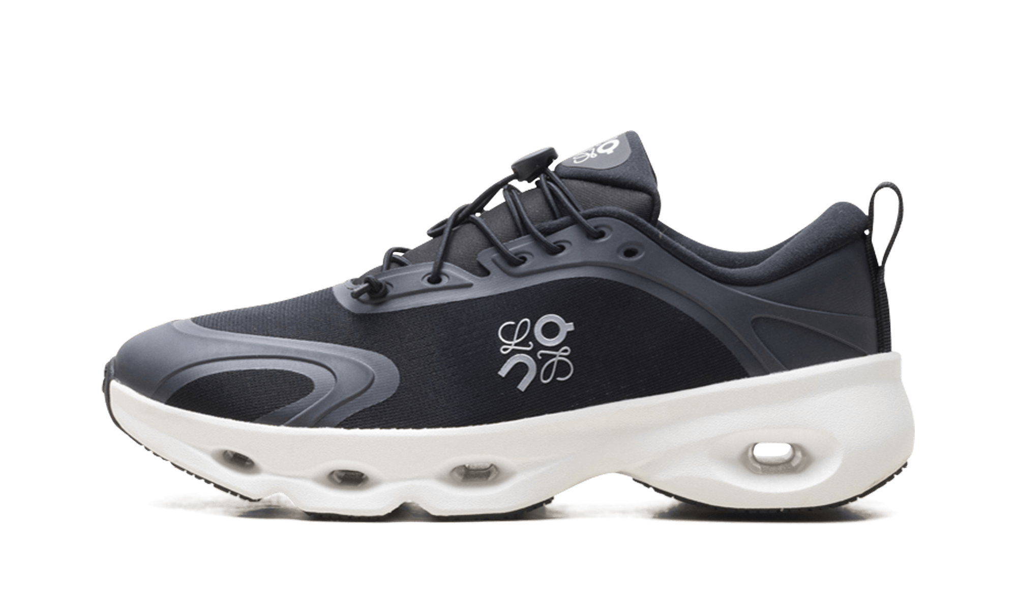 On running Cloudsolo "LOEWE - Black White"