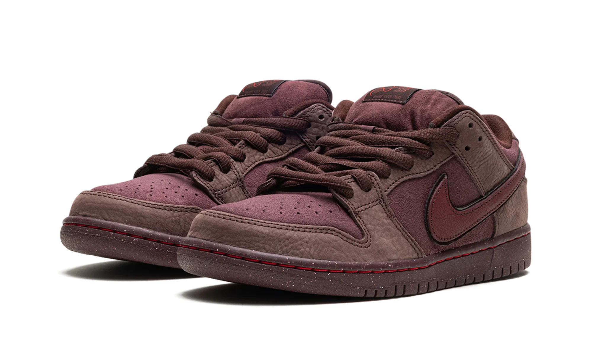 SB Dunk Low "City of Love"