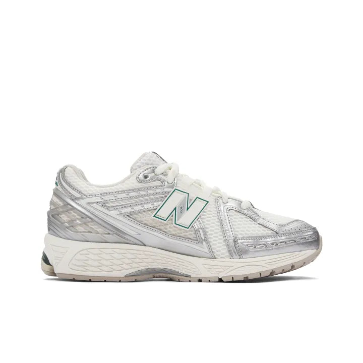 New Balance 1906R "Silver Metallic/Sea Salt/New Spruce"