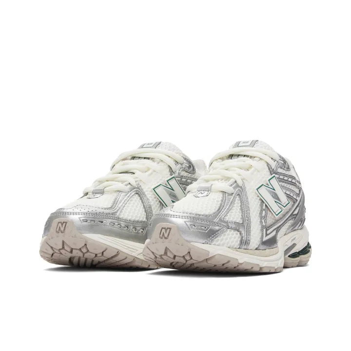 New Balance 1906R "Silver Metallic/Sea Salt/New Spruce"