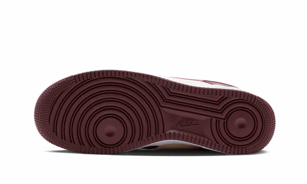 Air Force 1 '07 "Valentine’s Day" - ClaoukyShoes