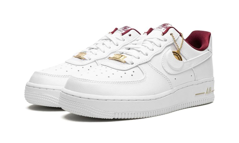 AIR FORCE 1 LO MNS WMNS
"Just Do It" - ClaoukyShoes