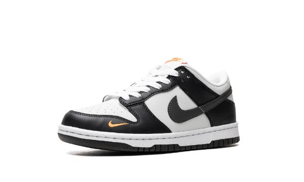 Dunk Low Next Nature GS
"Black Bright Mandarin"