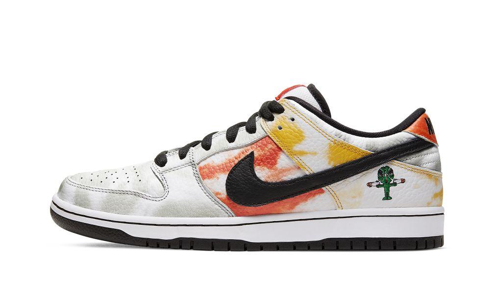 SB Dunk Low
"Tie-Dye Rayguns 2019 - White" - ClaoukyShoes