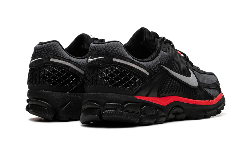 Zoom Vomero 5 "Black Metallic University Red"