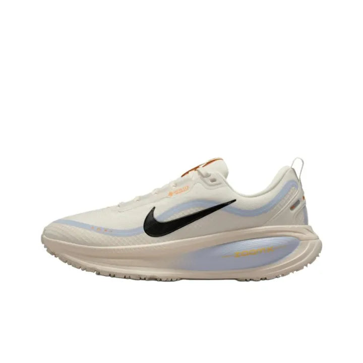 Nike Vomero 18 GORE-TEX "Off-White / Light Cream"