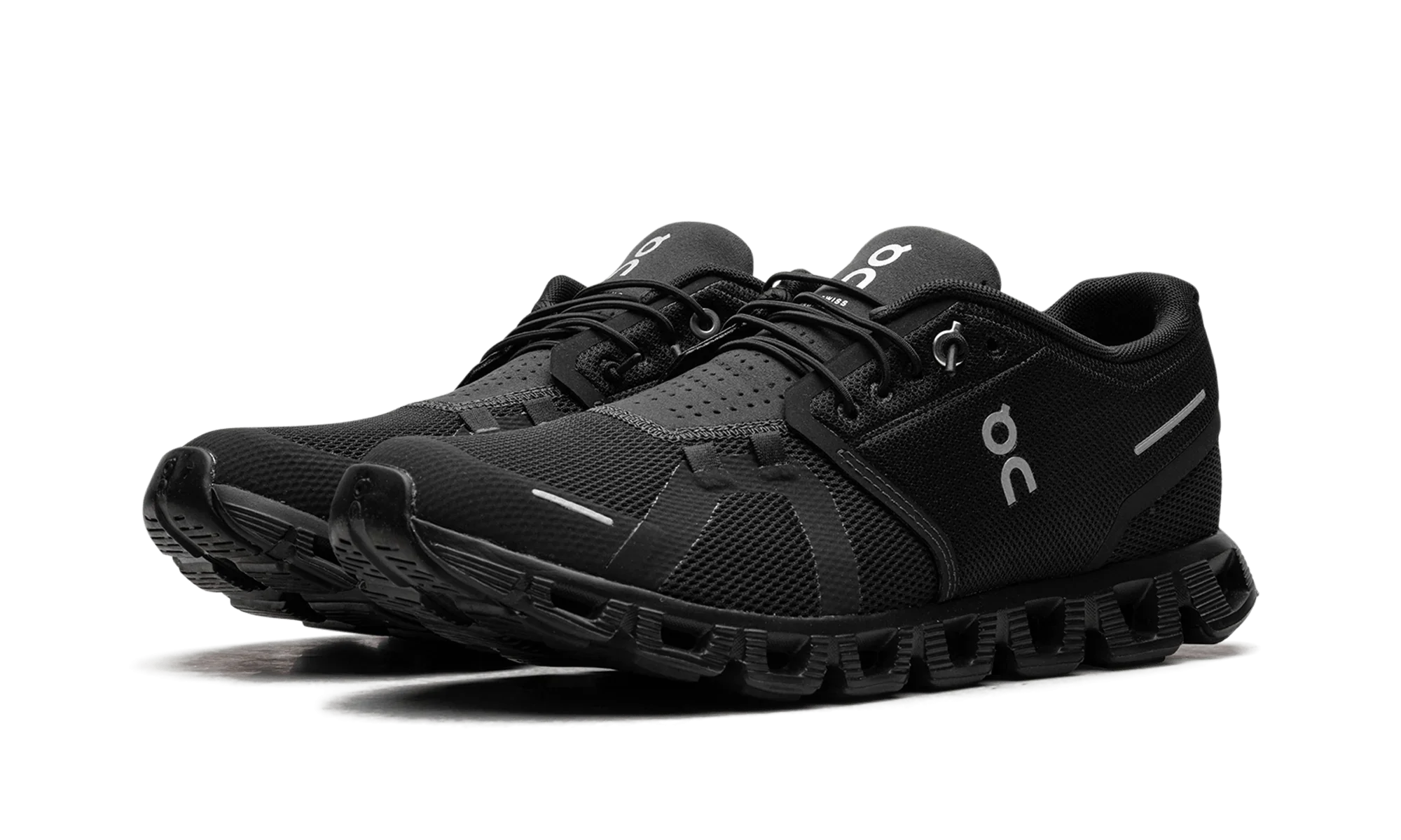 On Running Cloud 5 "All Black"