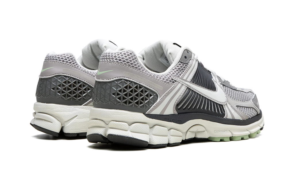 VOMERO 5 WMNS "Cobblestone"