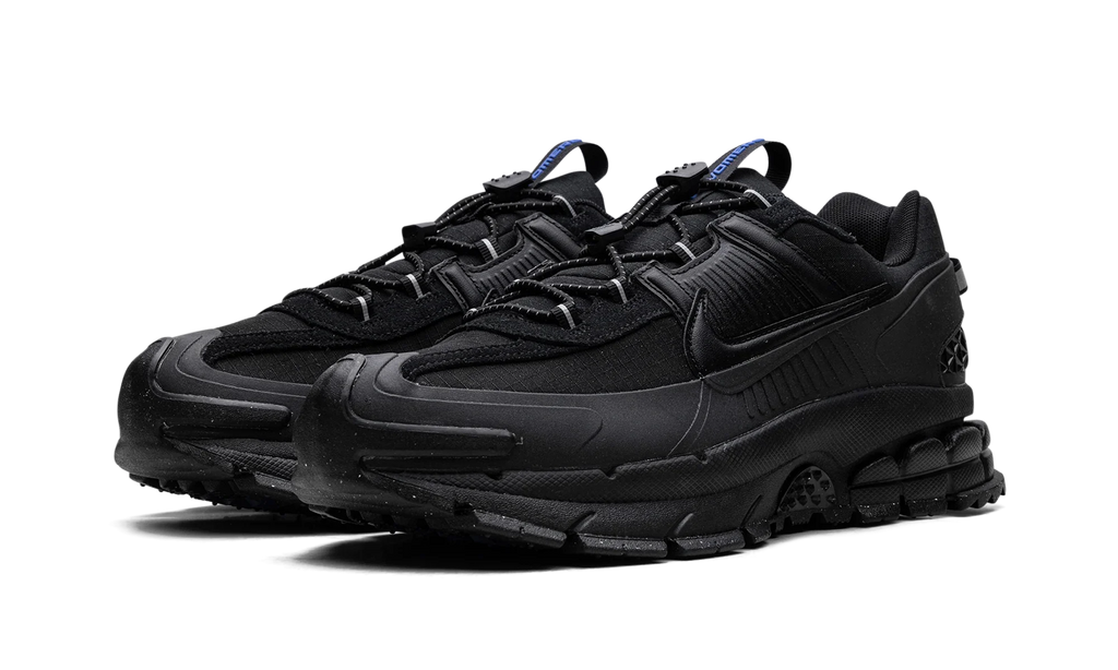 Zoom Vomero Roam "Triple Black"