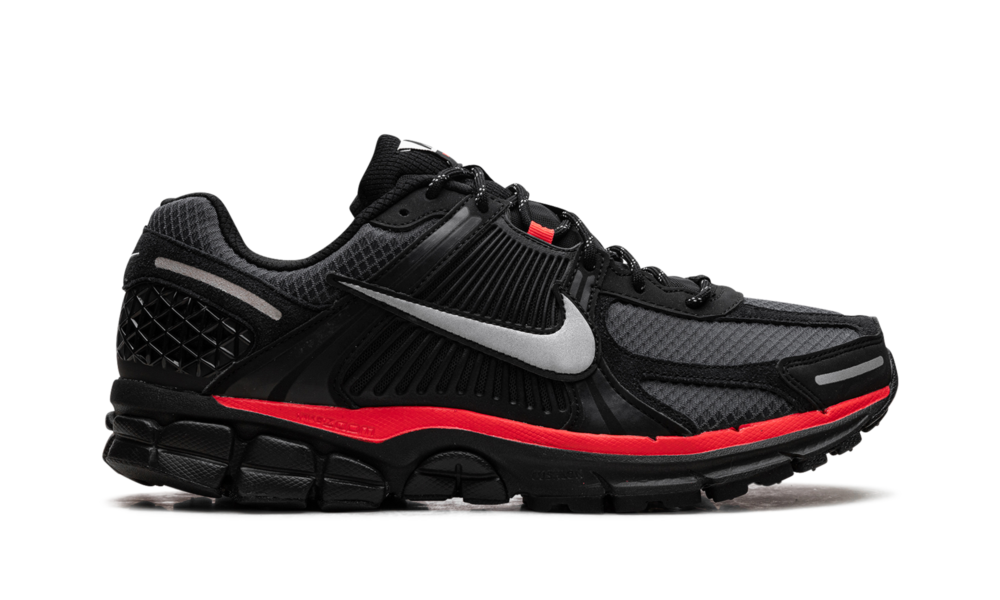 Zoom Vomero 5 "Black Metallic University Red"