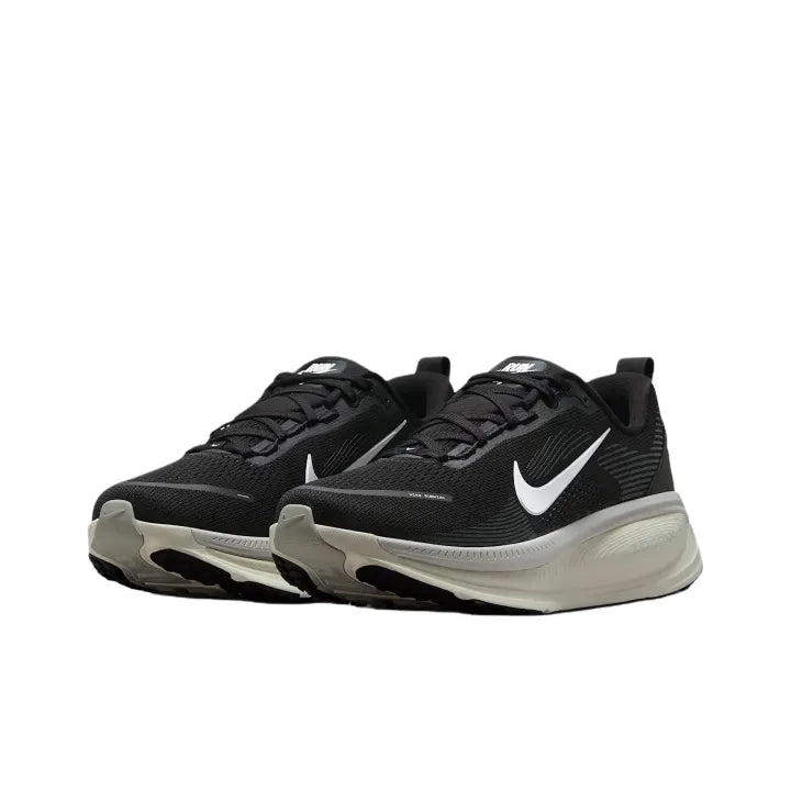 Nike Vomero 18 "black/white"
