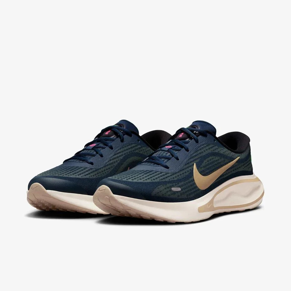 Nike Journey Run "Armory Navy Desert Khaki"