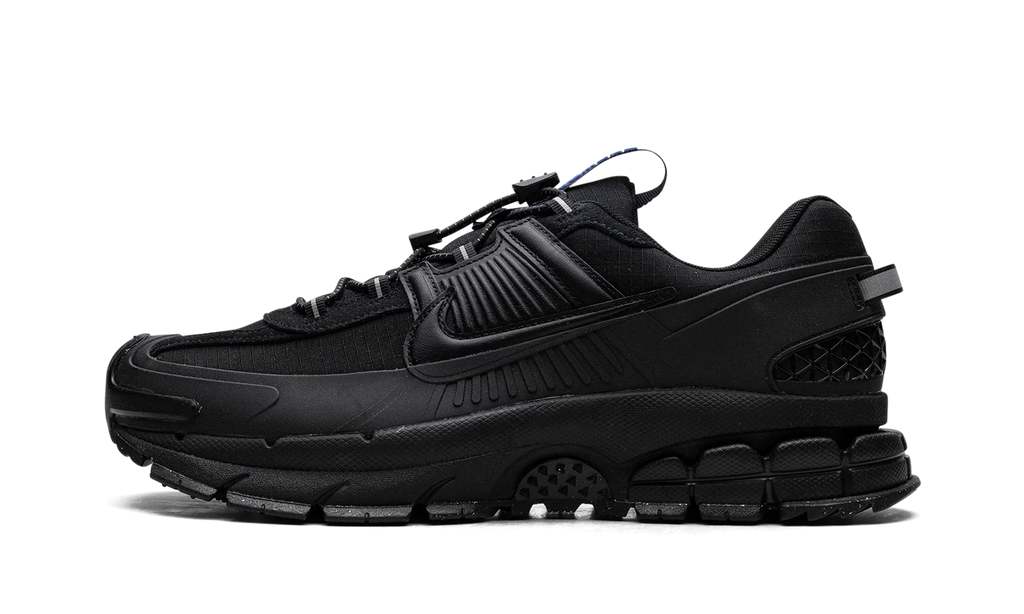 Zoom Vomero Roam "Triple Black"