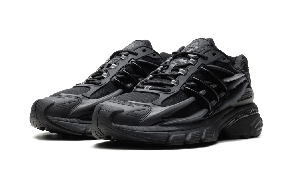 Adidas Adistar Jellyfish "Pharrell Williams - Triple Black"