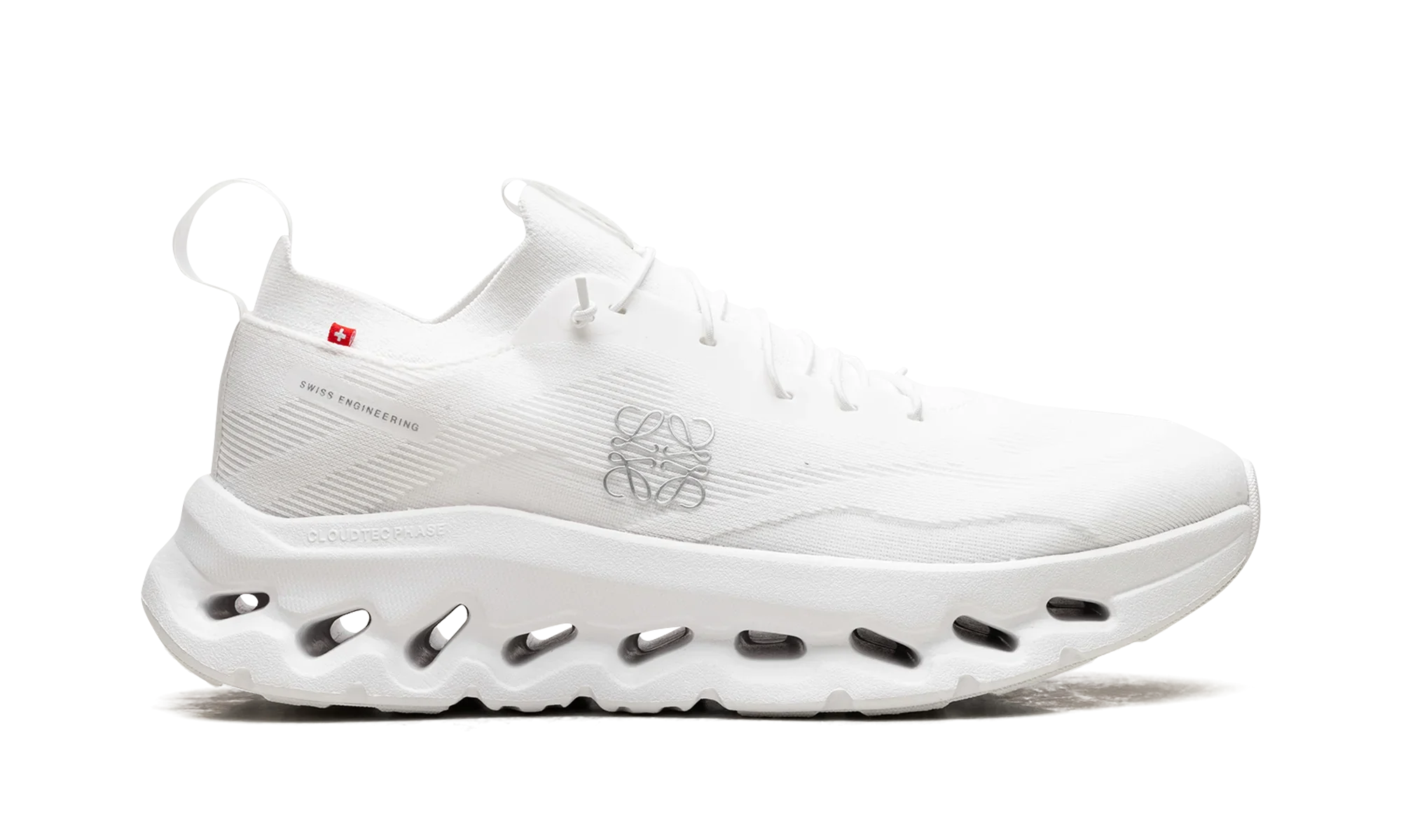 On  Running Cloudtilt "LOEWE All White"