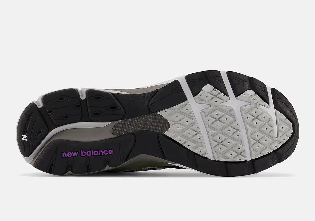 New Balance 990v3 "Olive Leaf"
