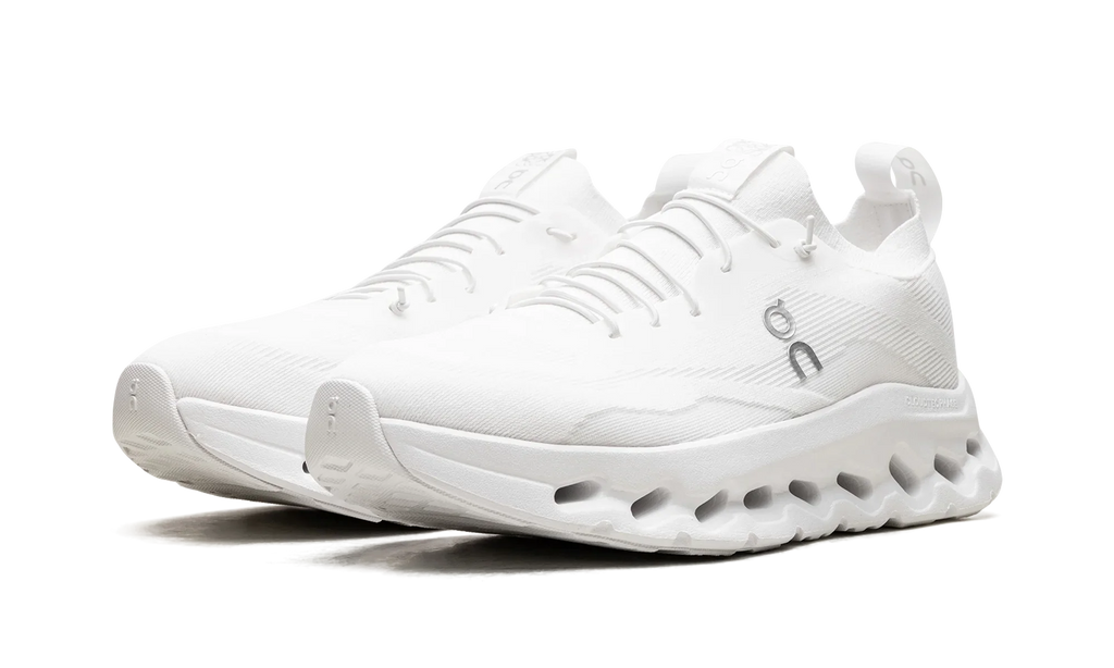 On  Running Cloudtilt "LOEWE All White"