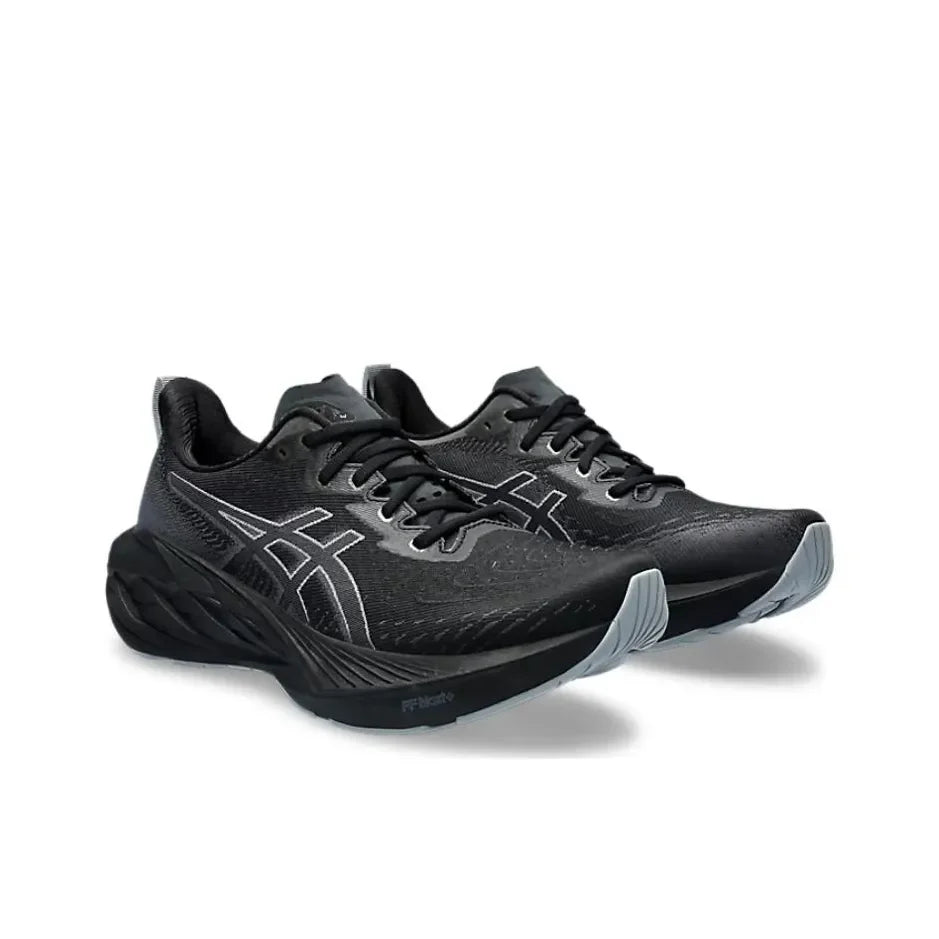 ASICS Novablast 4 "Black Graphite Grey"