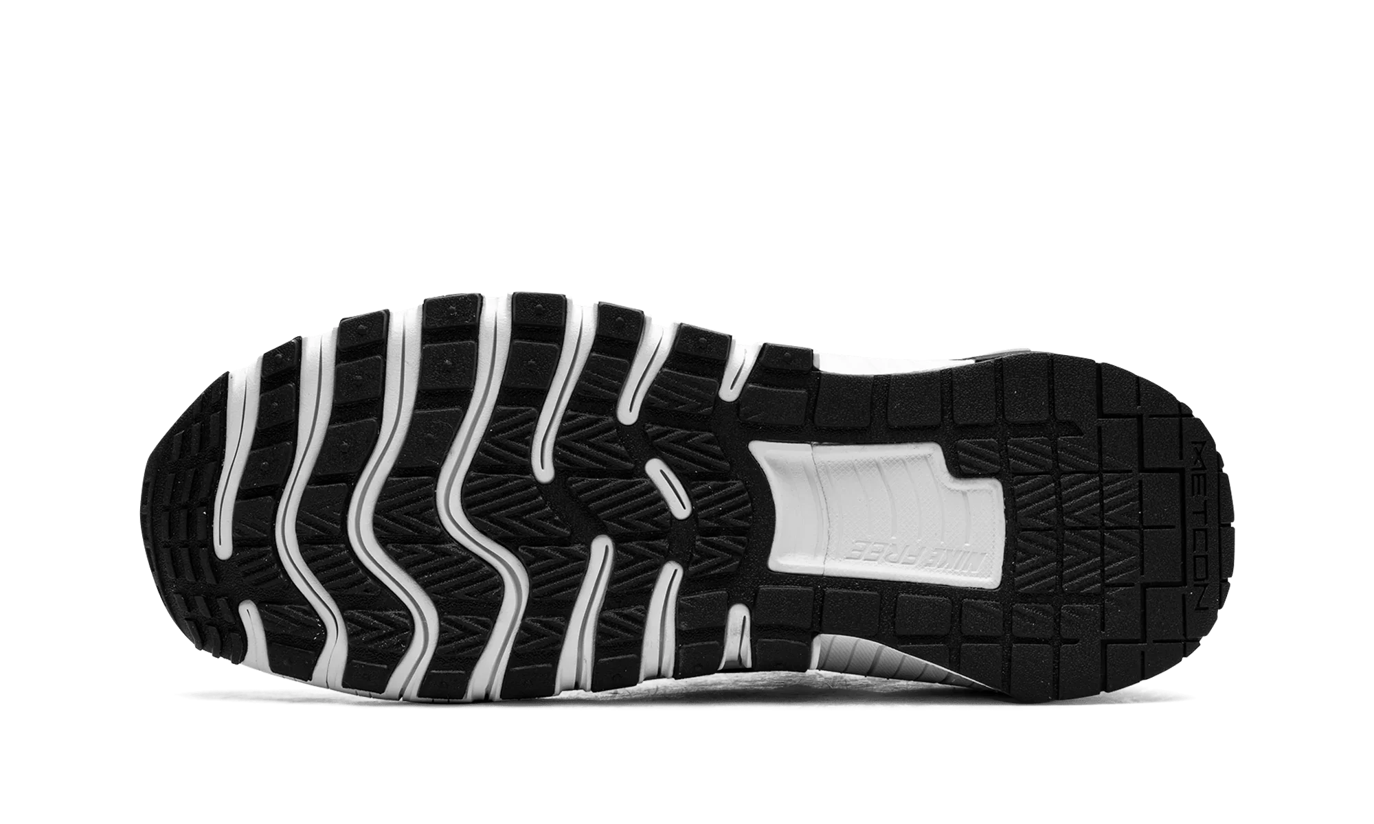 Nike Free Metcon 6 "Black / White"