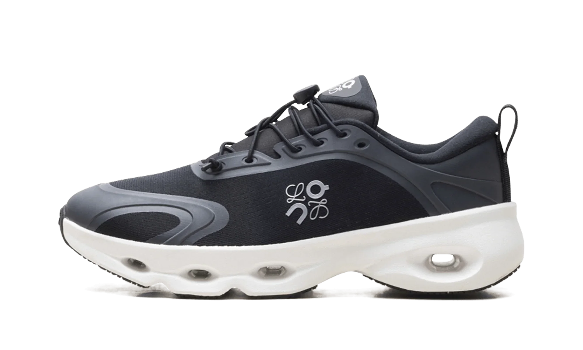 On running Cloudsolo "LOEWE - Black White"