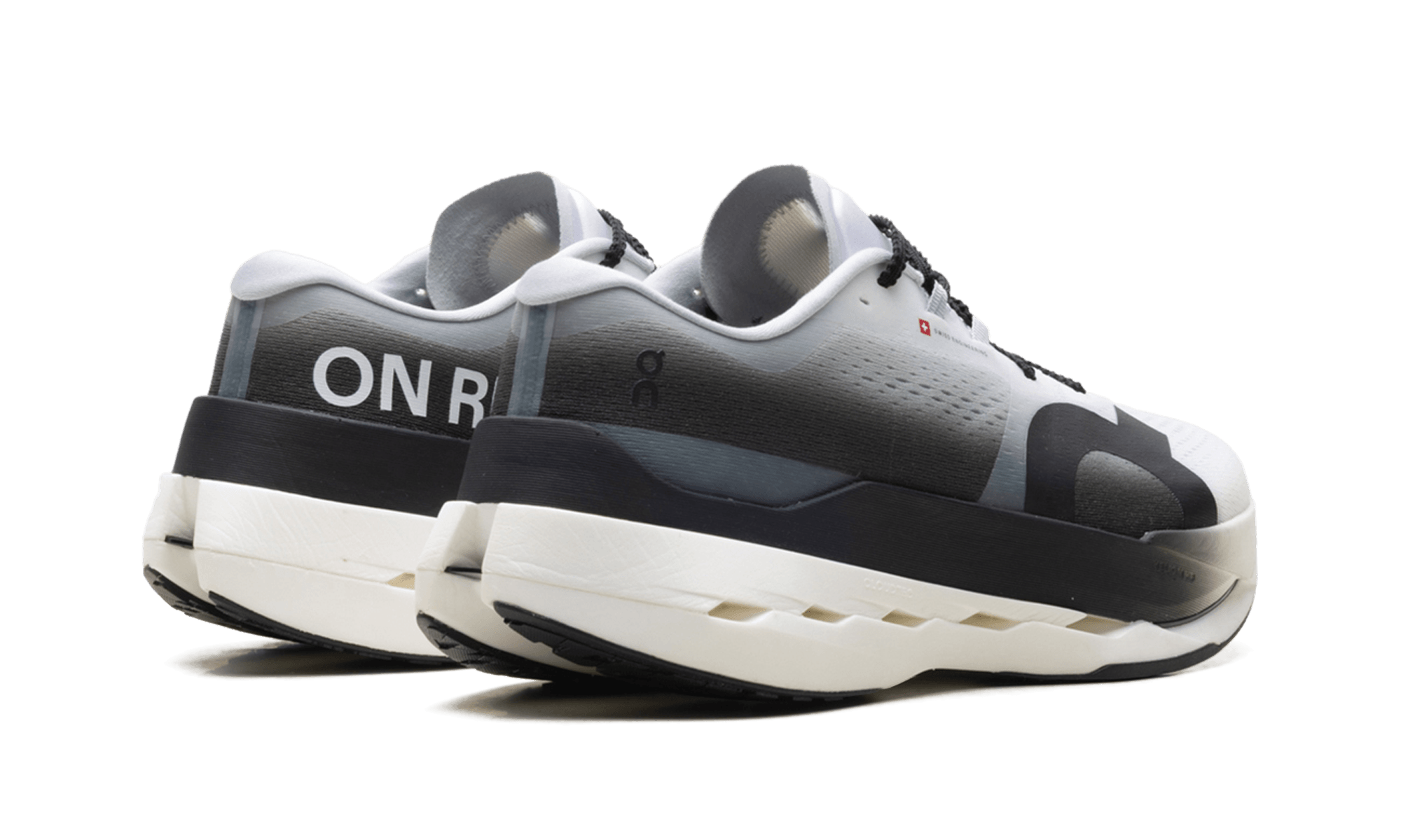 On Running Cloudboom Max "White / Black"
