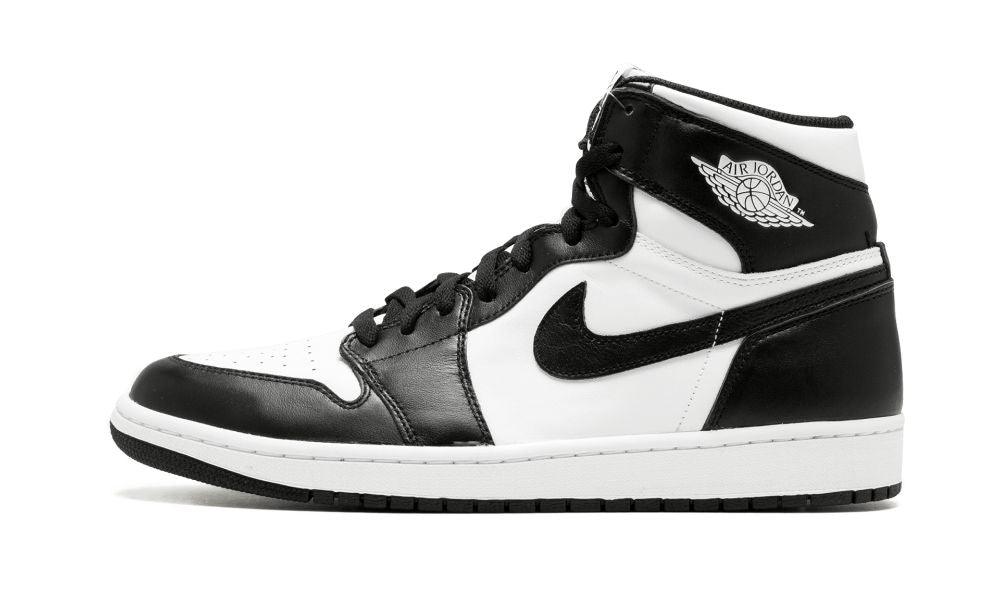 AIR JORDAN 1 RETRO HIGH OG "Black / White" - ClaoukyShoes