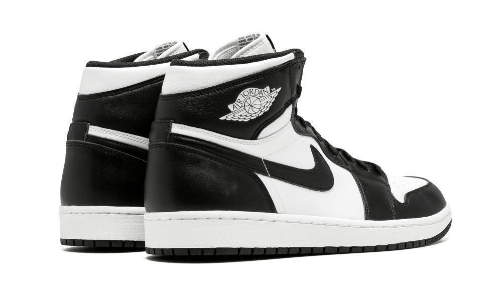 AIR JORDAN 1 RETRO HIGH OG "Black / White" - ClaoukyShoes