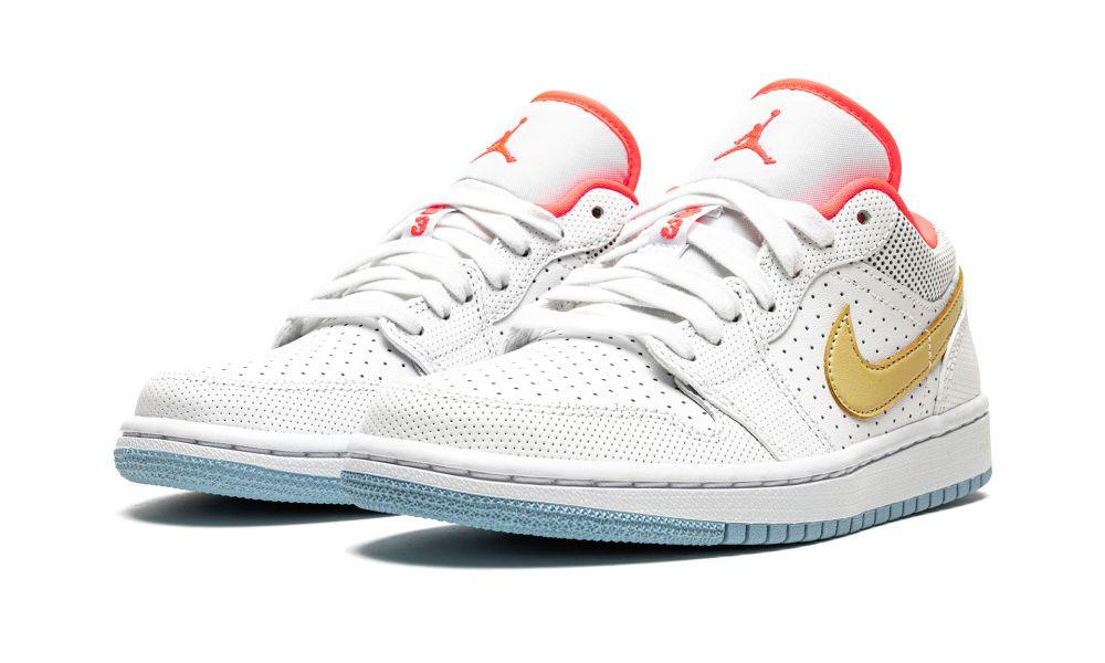 WMNS AIR JORDAN 1 LOW SE "White / Sesame / Flash Crimson" - ClaoukyShoes